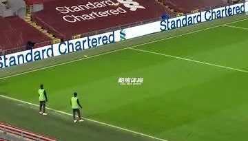  利物浦逆转绝杀热刺登顶积分榜  