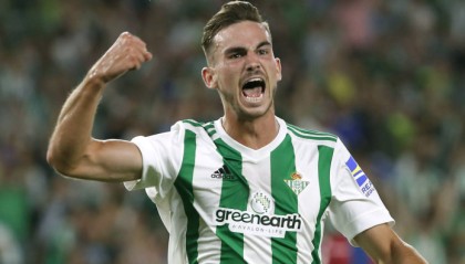  科隆布年轻中场展才华，盘带突破成为进攻发动机