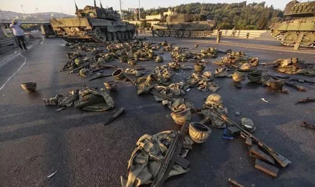  雷恩快速反击撕裂对手防线