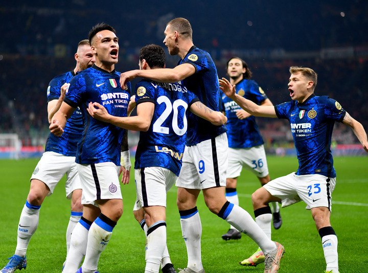  AC米兰德比战平国际米兰保持争冠悬念  